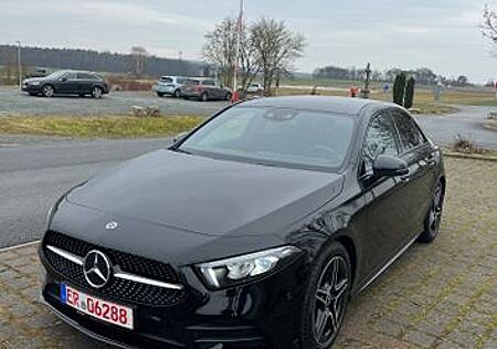 Mercedes-Benz A 250 AMG - Line, Sportpaket, Schiebedach