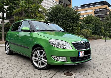 Skoda Fabia 1.6 TDI Lim Sport /Klima/SHZ/ALU/AHK/Euro5