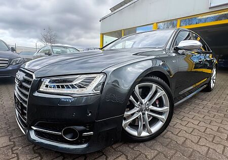 Audi S8 4.0 TFSI qu/20"/SOFTC/STHZG/B&O/CARBON/SITZBE