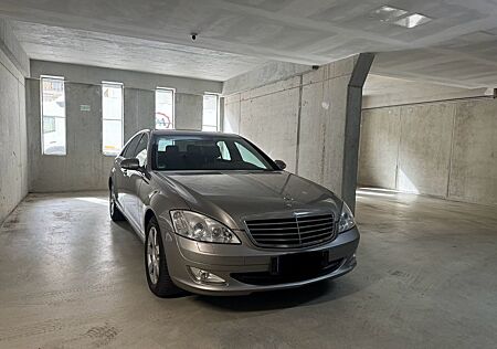 Mercedes-Benz S 320 CDI -