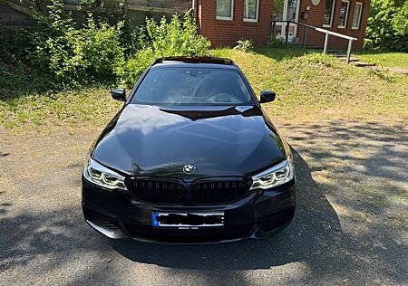 BMW 530d xDrive Touring A -M-Paket Top Zustand!