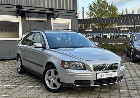 Volvo V50 Kombi 2.4Kinetic*Automatik*AHK*Klima*Tüv Neu