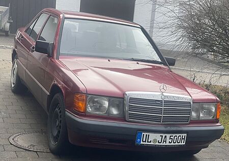 Mercedes-Benz 190 / H Kennzeichen/ Oldtimer/ Automatik