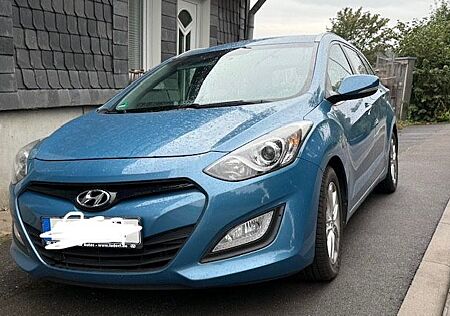 Hyundai i30 CW 1.6 CRDi 81kW Intro Edition