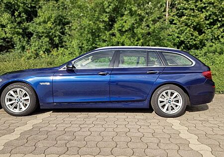 BMW 530d Touring A+Stand-Hz+Leder+Sitzbelüftung