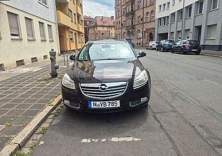 Opel Insignia Sports Tourer 2.0 / Klima/Navi/Tempo