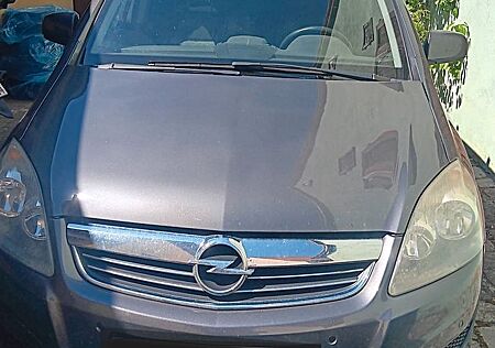 Opel Zafira 1.8 Family Family