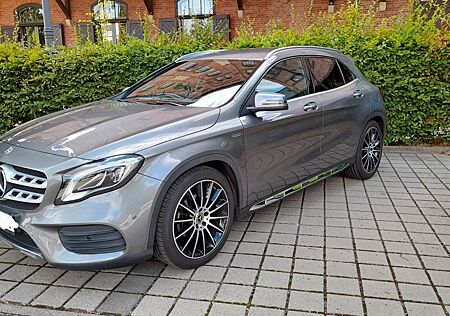 Mercedes-Benz GLA 200 PEAK Edition 19" AMG Räder