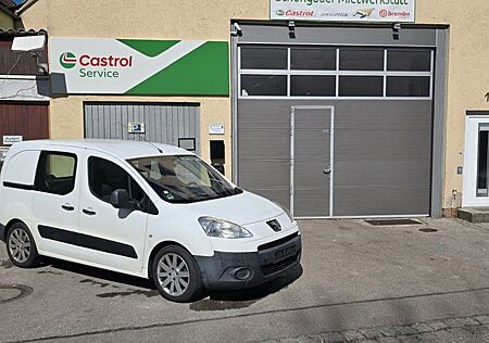 Peugeot Partner Kasten 1.6 HDI Klima AHK ALU Tüv bis 27