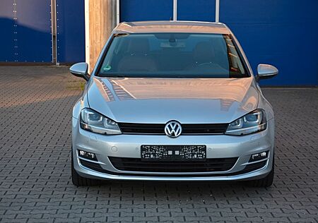 VW Golf Volkswagen 1.4 TSI 90kW DSG BMT Highline