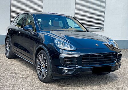 Porsche Cayenne S *Panorama/LED/BOSE/360 Kamera/Luft*