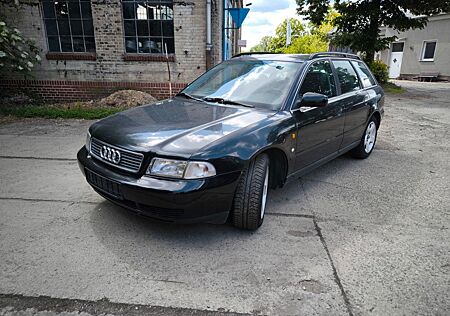 Audi A4 2.6 Avant