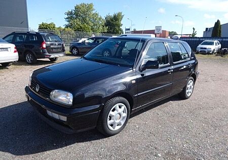 VW Golf Volkswagen 3 1,8 Automatik/klima