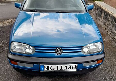 VW Golf Volkswagen 1.8 Standard