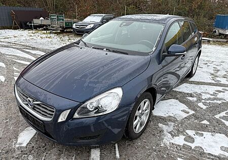 Volvo V60 Kombi Kinetic