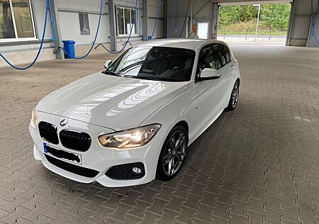 BMW 118d - Navi, Sitzheizung, Bluetooth & Alufelgen