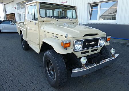 Toyota Land Cruiser BJ45 Pickup,Allrad