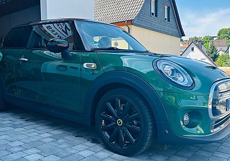 Mini Cooper SE Trim L Harman / Kardon
