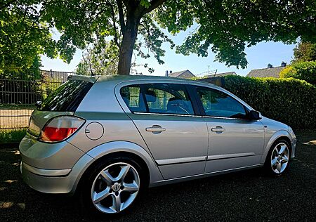 Opel Astra 1.6 Twinport Edition - Leder - TÜV/AU NEU