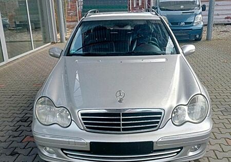 Mercedes-Benz C 220 CDI T AVANTGARDE Facelift Leder AHK HU ALU