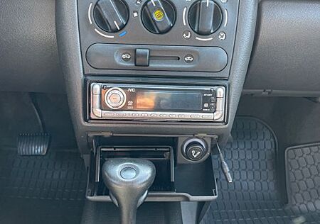 Opel Corsa Automatikgetriebe TÜV Neu reifen neu VB