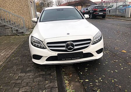 Mercedes-Benz C 220 T d 4Matic,Comand,LED,Standheizung,1.Hand