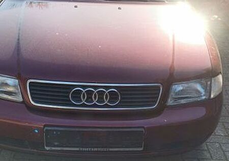 Audi A4 1.6 -