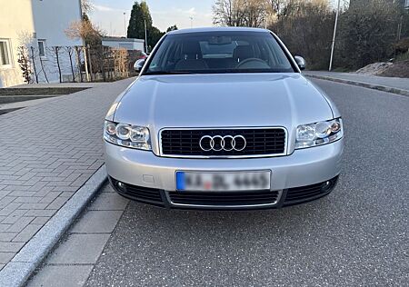 Audi A4 2.0 Multitronic, Sitzheizung, Schiebedach