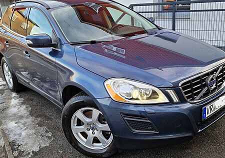 Volvo XC 60 XC60 D5 AWD, Navi, AHK, HU 4/27, Scheckheft Volv