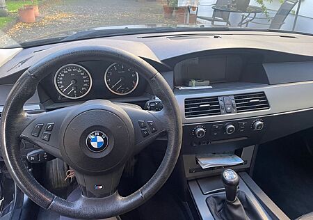 BMW 530i -