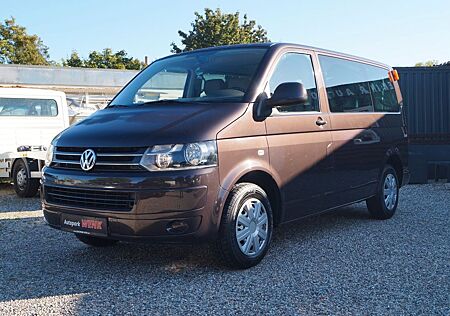 VW T5 Transporter Volkswagen Bus Caravelle 9 SITZER AHK TOP