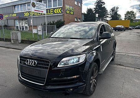 Audi Q7 3.0 TDI Quattro tiptronic7-Person/PANORAMA