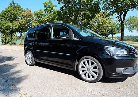 VW Touran Volkswagen 2.0 TDI 125 kW DSG Highline Highline