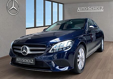 Mercedes-Benz C 200 AVANTGARDE+PANO+KEYLESS+LED+KAMERA+AMBI+BT