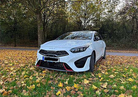 Kia Pro_ceed ProCeed/ 1.6 T-GDI DCT GT /Deutsches Modell