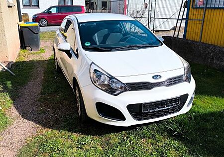 Kia Rio 1.2 Attract Attract