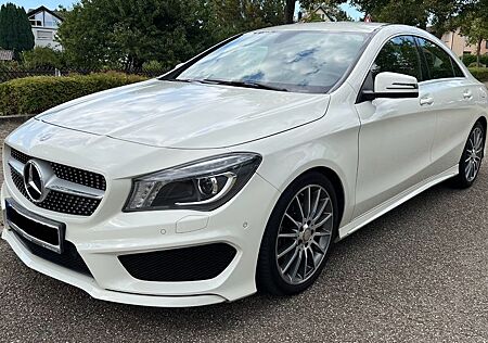 Mercedes-Benz CLA 180 AMG Line *7-G*Navi*Bi-Xenon*PTS*Sitzhzg*