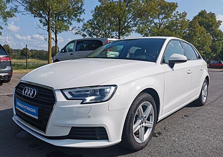 Audi A3 Sportback 35 TFSI DSG NAVI Xenon