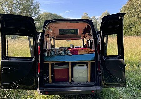 Fiat Doblo Mini Camper "Ernie"