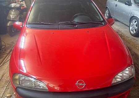 Opel Tigra 1.4i 16V -