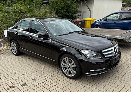 Mercedes-Benz C 180 -
