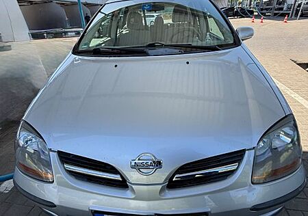 Nissan Almera Tino 1,8 I
