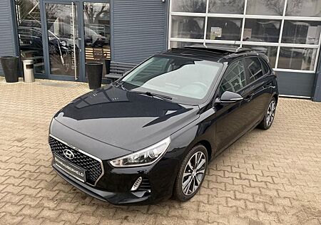 Hyundai i30 Pure *AHK*Pano*
