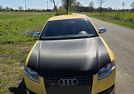 Audi S4 4.2 quattro tiptronic -