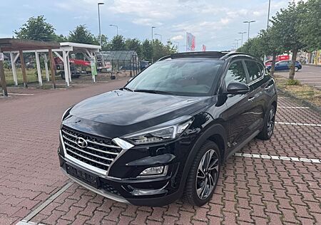 Hyundai Tucson 1.6GDI 4WD Automat 360Kam Pano 47.000km