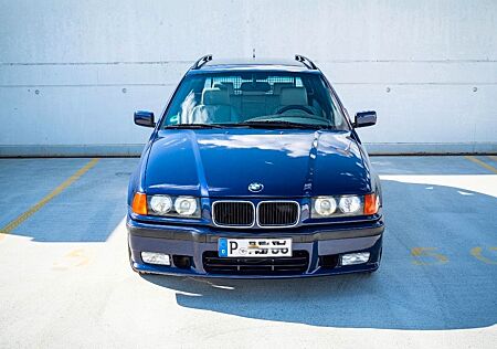 BMW 323i Automatik Touring E36