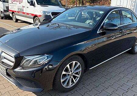Mercedes-Benz E 220 d Buisness Avantgarde