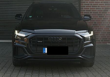Audi Q8 50 TDI Quattro S-Line 1. Hand