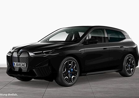 BMW iX xDrive40 AHK Harman/K LiveCockpitProf Kamera