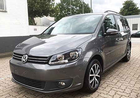 VW Touran Volkswagen 1.6 TDI BMT*NAVI*R.KAMERA*AHK*SitzHzg*